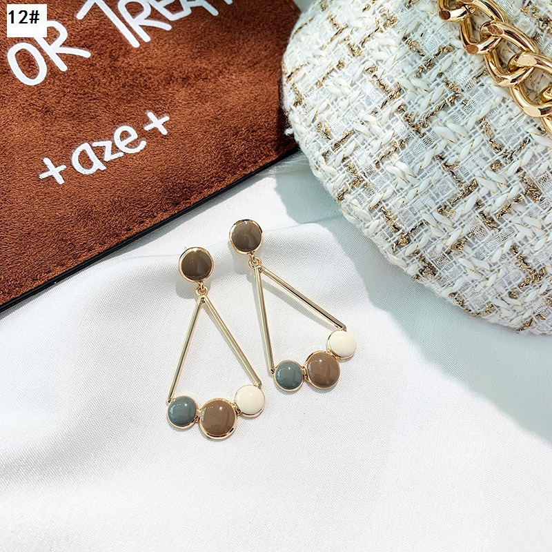 Anting Wanita Model Retro Geometric Earrings Korean Style