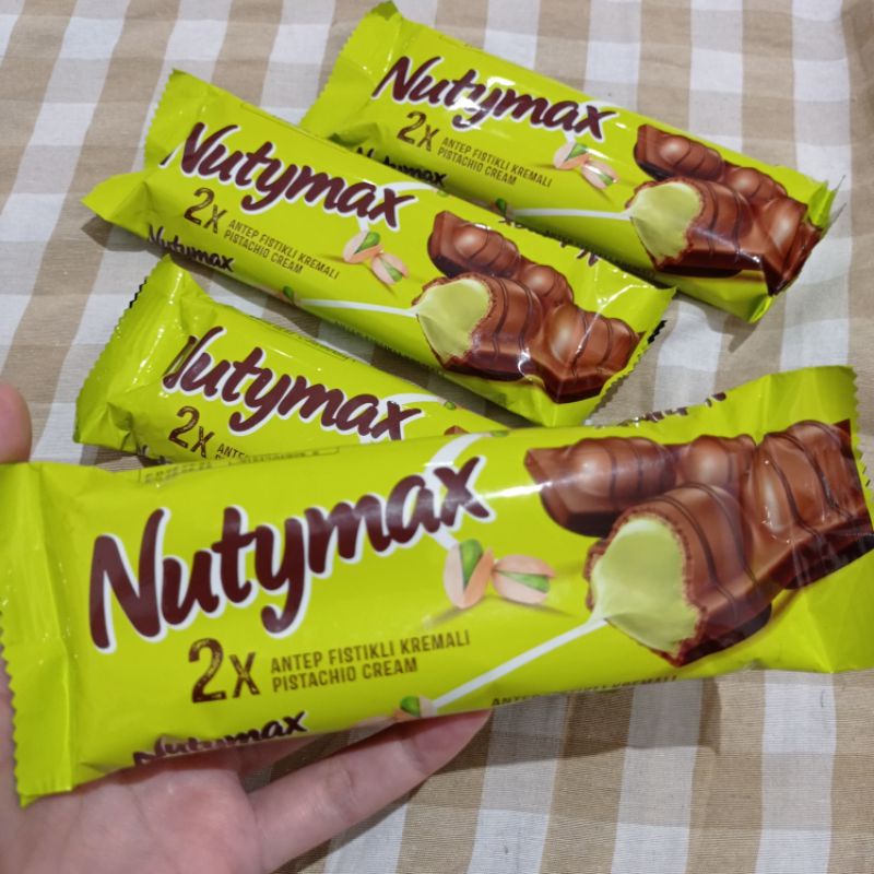 

NUTYMAX PISTACHIO, COKLAT TURKI + CREAM PISTACHIO LUMERR.. ENAKKKK