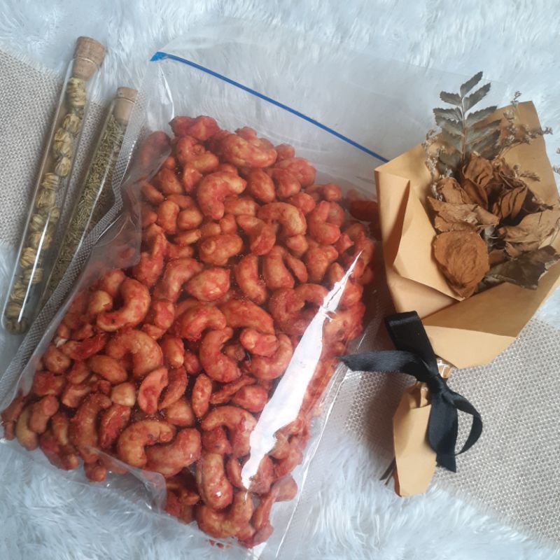 

1/2 KG 500gram KACANG MEDE, KACANG THAILAND, KACANG TELUR, KACANG BAWANG, ORIGINAL CRISPY PEDAS