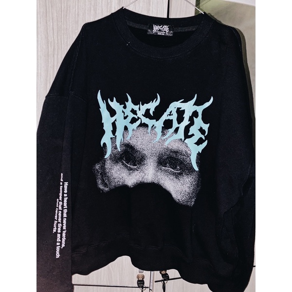 CREWNECK HECATES