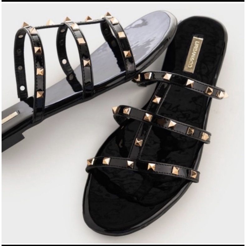 urban n co flat sandal