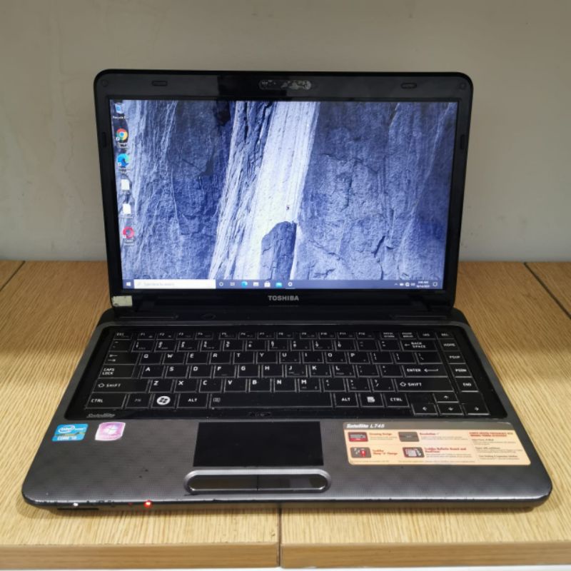 Toshiba Saltelite L745, Core i3 Gen 2Th, Ram 4Gb, Hdd 500Gb