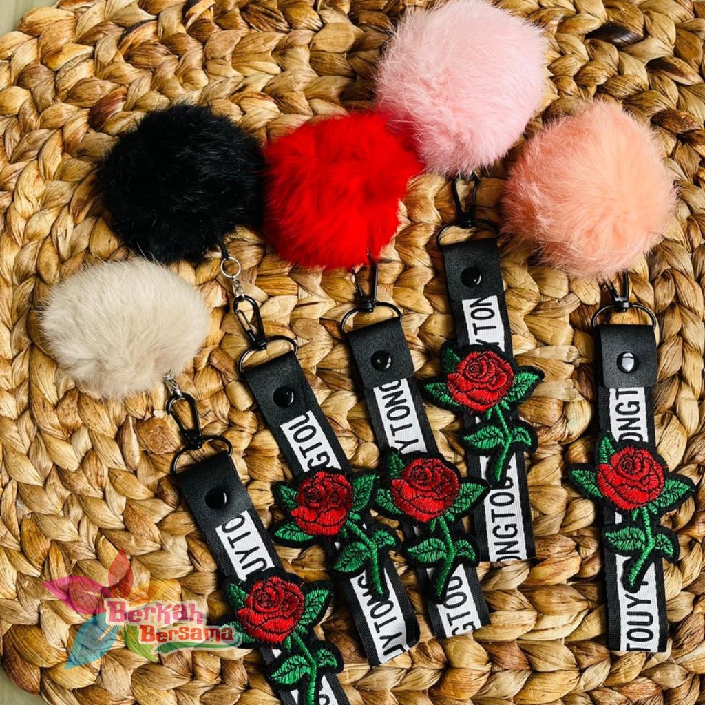 Cantolan Gantungan strap hiasan Tas Kunci Mobil Motor Aksesoris Motif Bulu pom pom Pompom Serbaguna BB6483