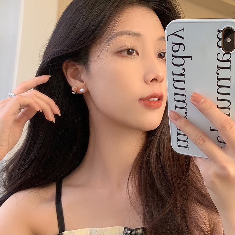 Fancyqube Anting Stud Desain Bunga Tulip Pink Aksen Mutiara Gaya Korea Untuk Wanita 2022