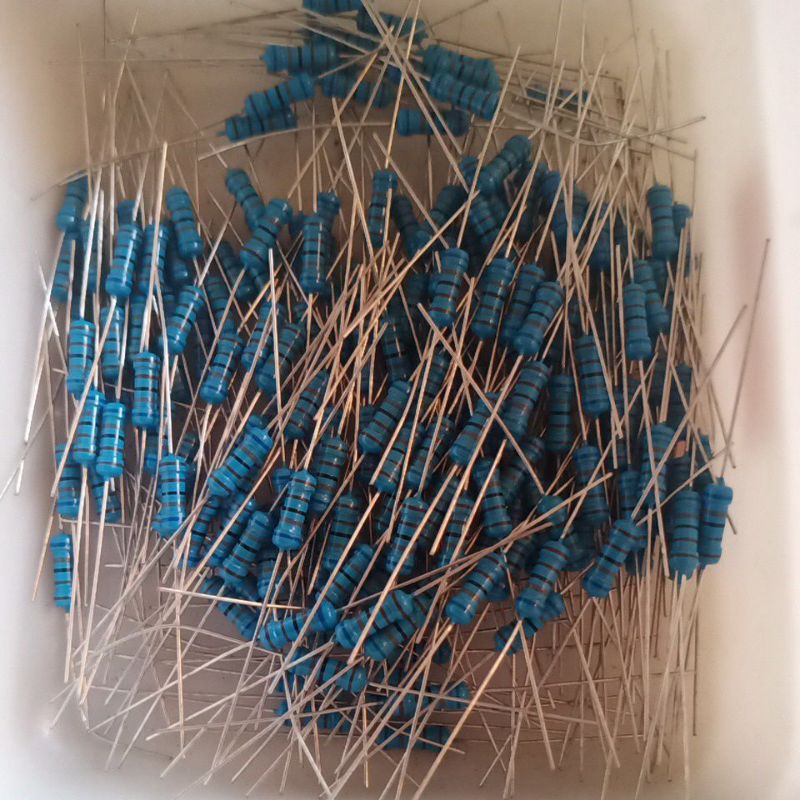 Resistor 1/2 satu pack isi 500