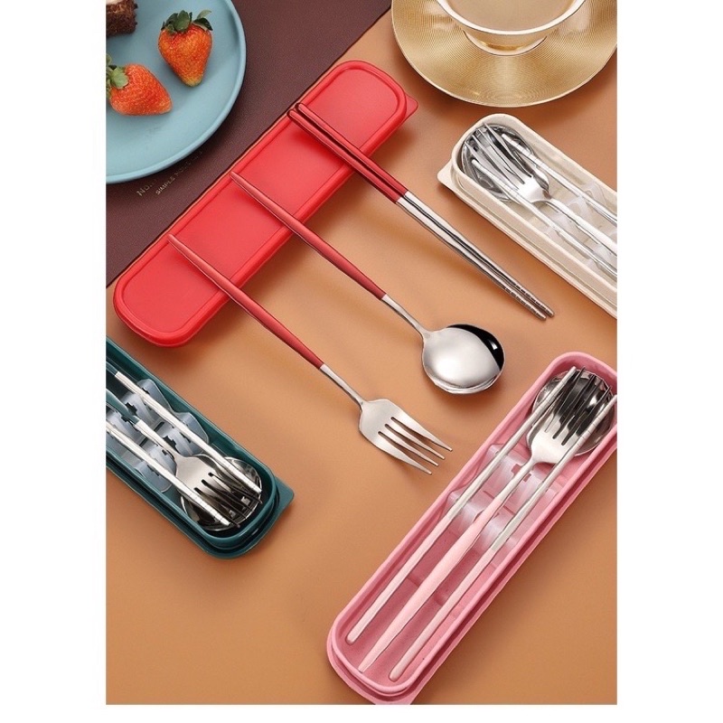 SEN-SENDOK MAKAN GARPU SUMPIT PORTABLE STAINLESS SET 4IN1 ALAT MAKAN SET KOREA