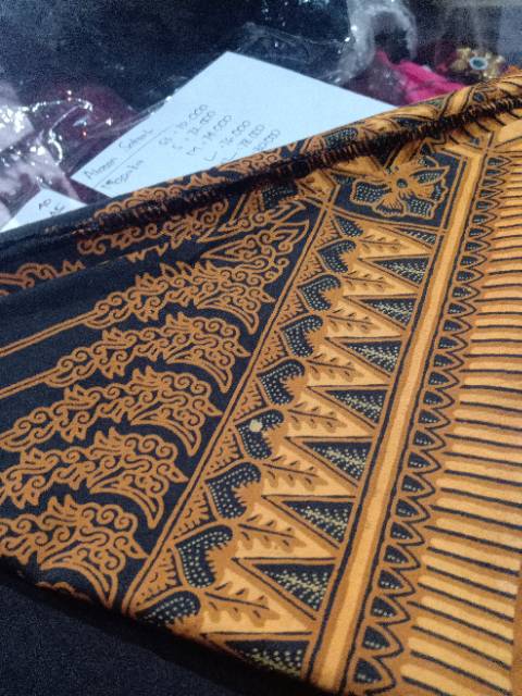 UDENG MOTIF LAWASAN HALUS