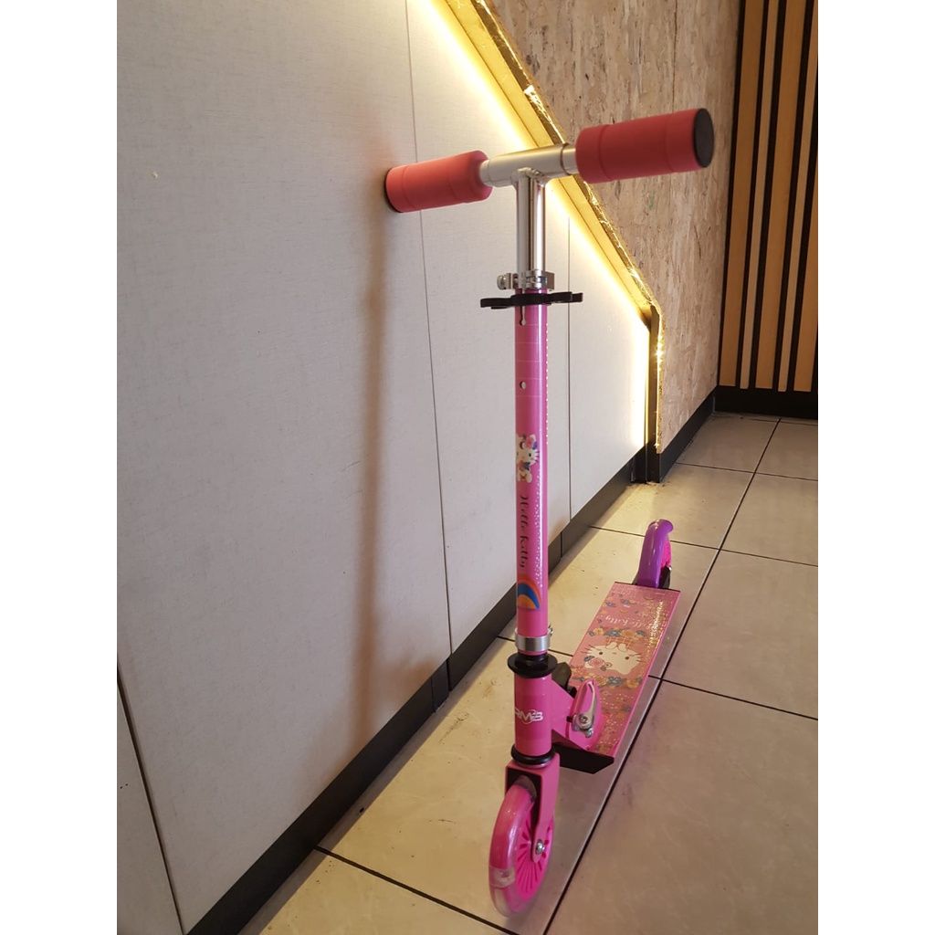 RMB Scooter / Skuter Roda Dua 2KS Edition Baru - Hello Kitty