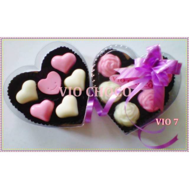 

Vio.chocolate/ coklat love isi 6/ coklat mika isi 6/ coklat praline/ coklat love/ coklat karakter