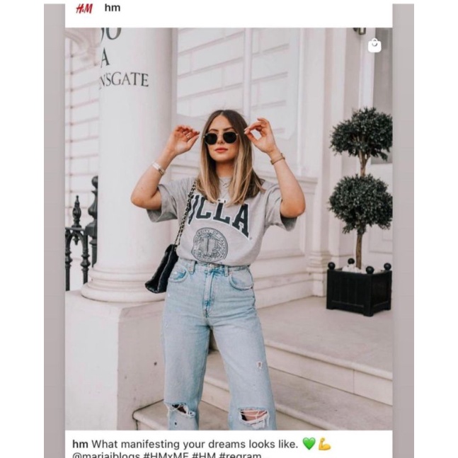 Kaos UCLA brand HNM / H&M Oversized printed T-shirt
Counter price 349.900
