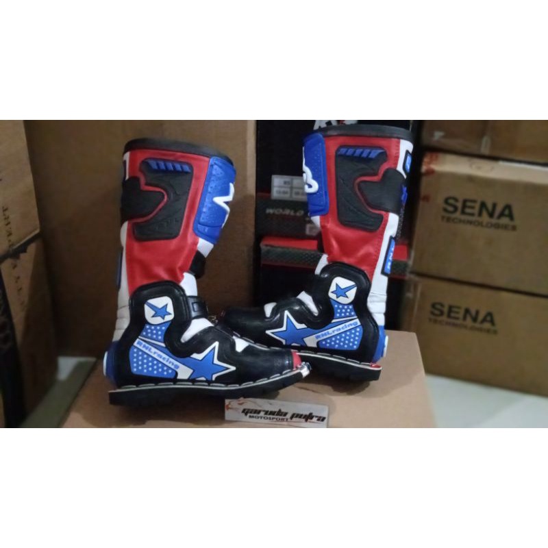 SEPATU TRAIL RNL RED  WHITE BLUE G4