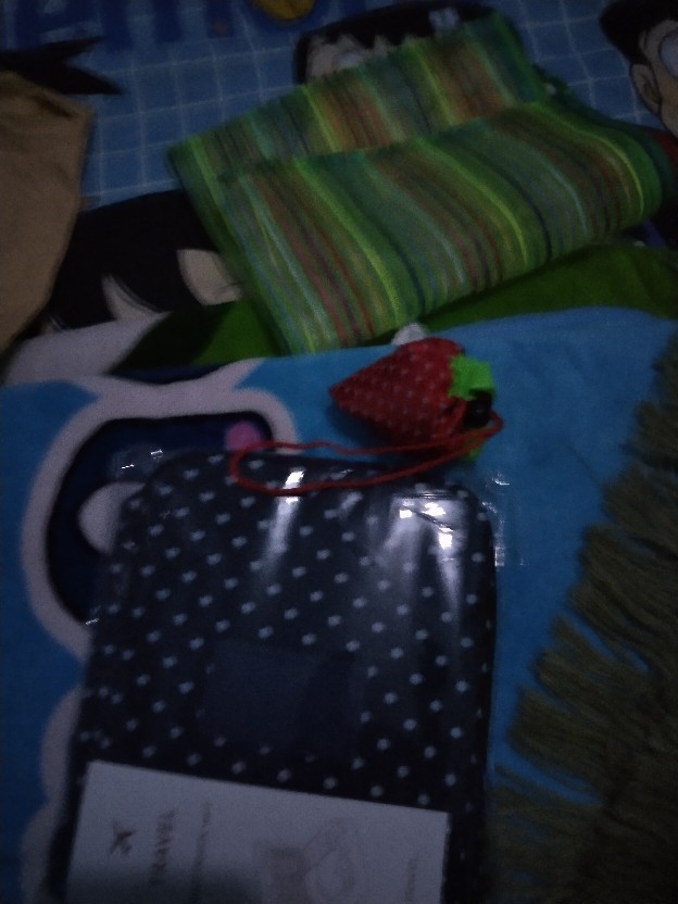 Travelmate Tas Belanja Serbaguna Lipat Strawberry Baggu Bag Bisa Jadi Besar