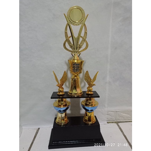Piala 2 kaki 50cm