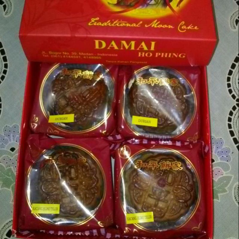 Kue Bulan Ho Phing | Kue Bulan Damai 1Kotak = 4Pcs Mooncake HoPhing Kue Bulan HoPhing Mooncake Ho Phing Hampers Mooncake Hampers Kue bulan Tong Ciu Pia Tiong Jiu Pia