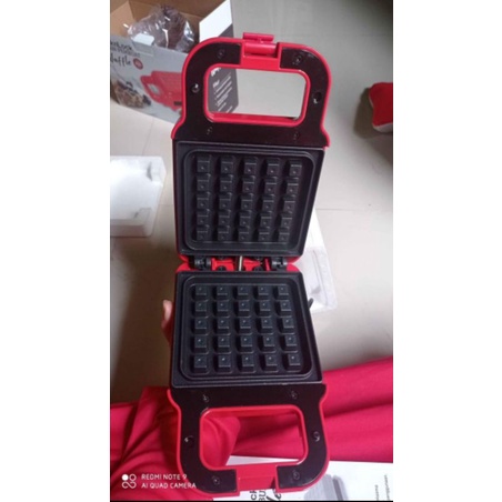 Waffle Maker Lock and Lock