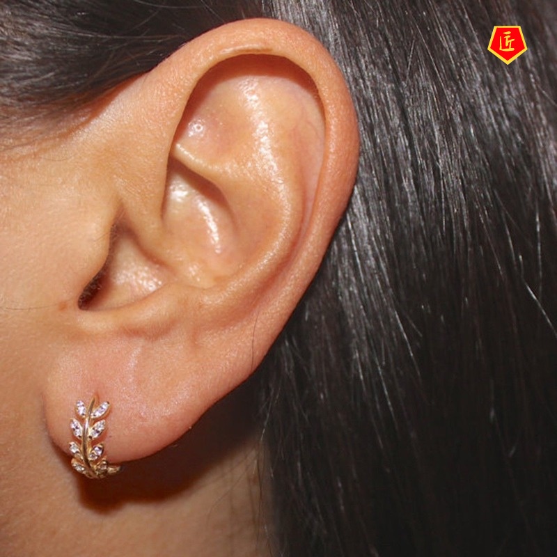 [Ready Stock]Elegant Fashion Leaves Rhinestone Earrings