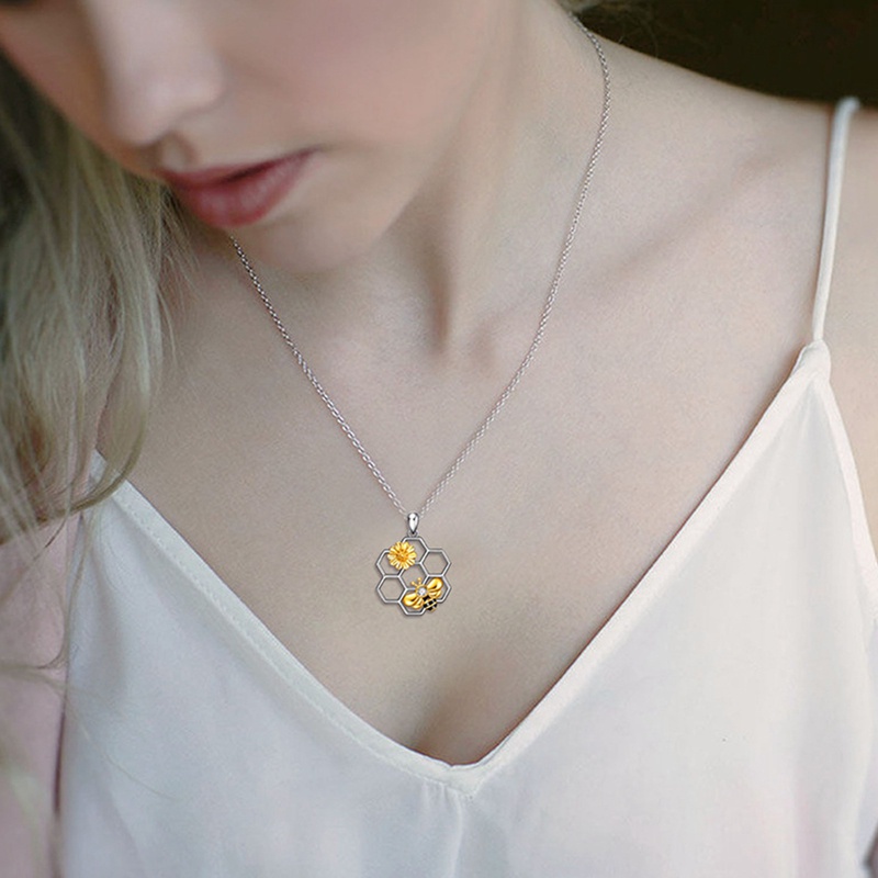 Fancyqube Kalung Rantai Sterling Silver 925 Dengan Liontin Hati Motif Ukir Lebah Untuk Wanita