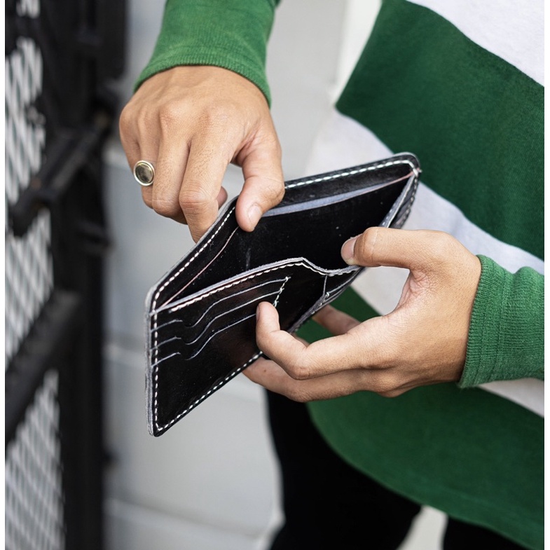 Dompet Kulit / Dompet Kulit Asli / Dompet Kulit Handmade / Nabati Bifold Black Glossy Wallet - Handm
