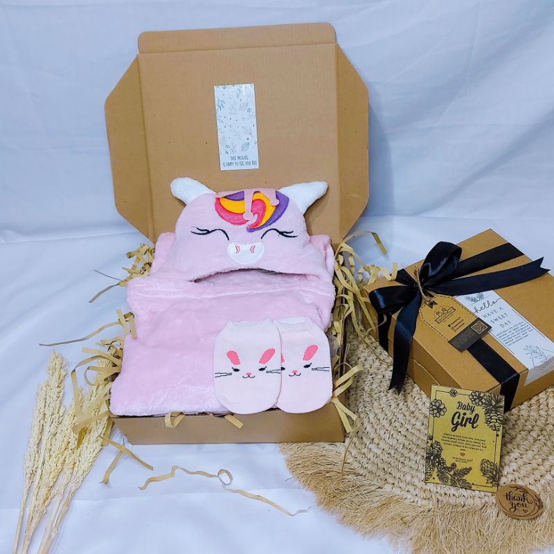 KADO HAMPERS BAYI | HAMPERS SELIMUT BAYI | HAMPERS BABY NEWBORN | SELIMUT DOUBLE FLEECE | SELIMUT TOPI 3D IMPORT | HAT BLANKET 3D | SELIMUT TOPI TEBAL | KADO BAYI SELIMUT-unicorn crown hat