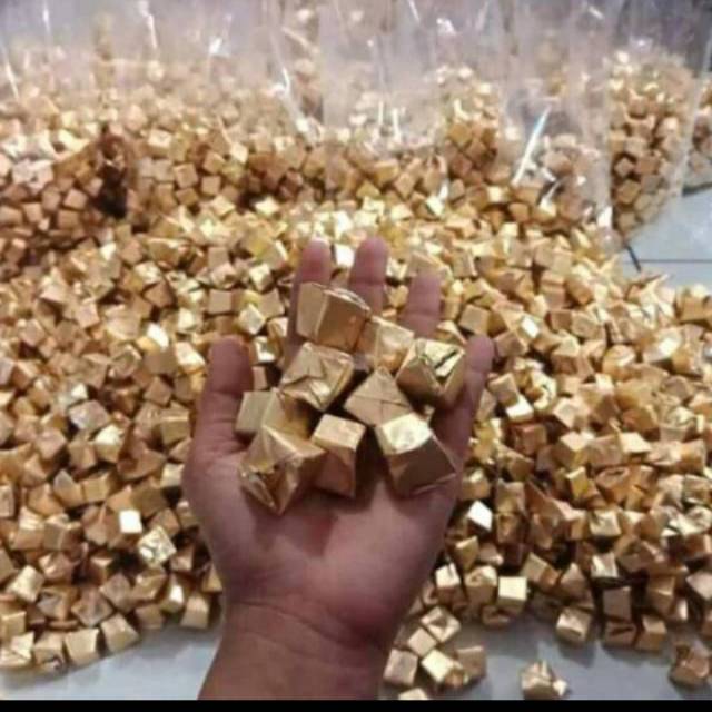 

FREE ONGKIR / COD COKLAT PIRAMID 1KG LEBURAN CADBURY