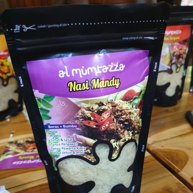 

Nasi Mandhi dari bahan beras Brasmati Premium, diramu dengan bumbu rempah yang bermutu baik.
