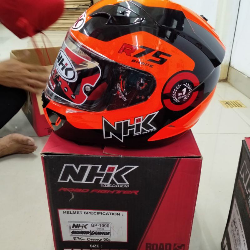 Helmet NHK R75