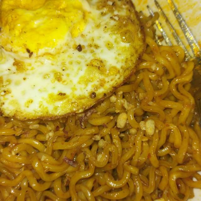 

[GA DIJUAL] MIE GORENG + TELOR SEDEPPPP