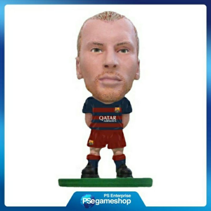 SoccerStarz &quot;The Officially Licensed Barcelona Figure of Jeremy Mathieu in 2016&quot; Home Kit