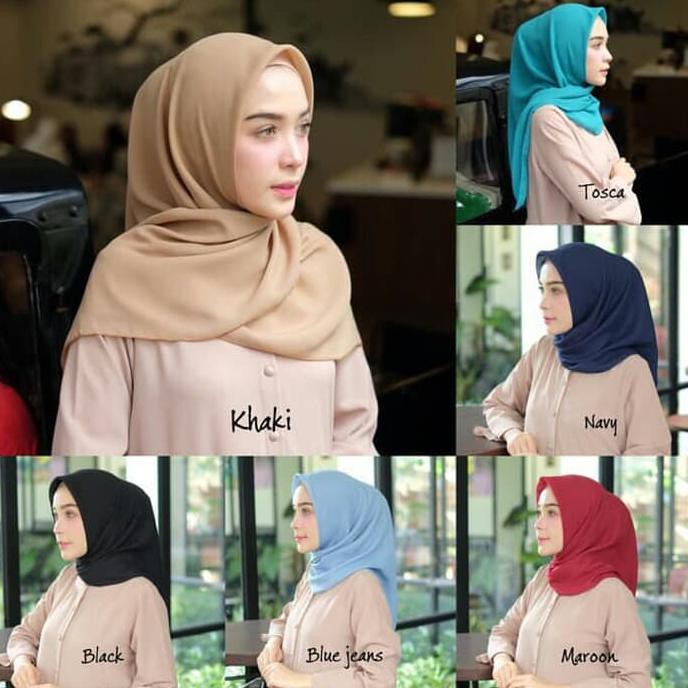 Jilbab Bella Square Warna Biru Navy