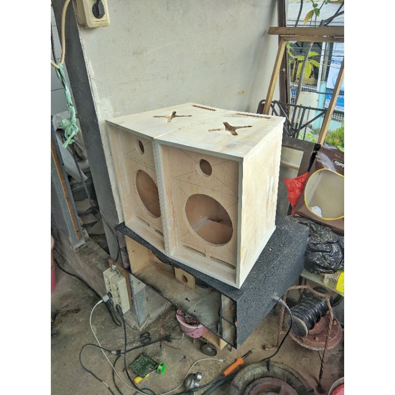 Box speaker 6 / 6.5 / 8 inch model line array single, bisa request ukuran horn