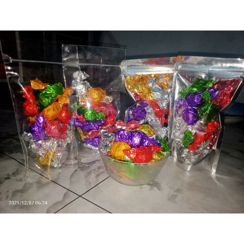 

CokNas ( coklat nanas )