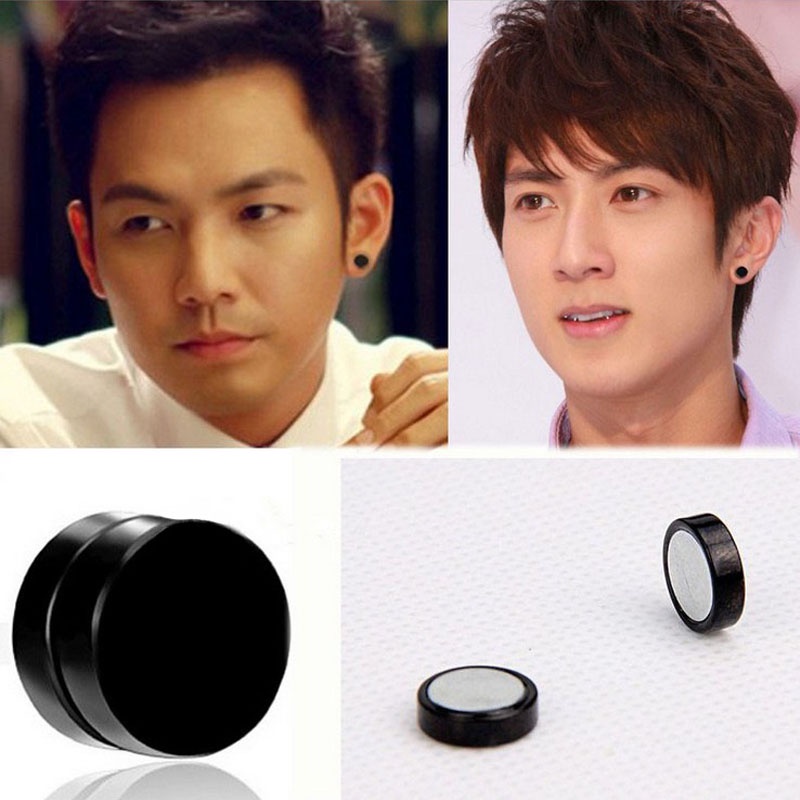 Anting Klip Magnet Tanpa Tindik Bahan Titanium Steel Warna Hitam Gaya Korea Untuk Pria Dan Wanita