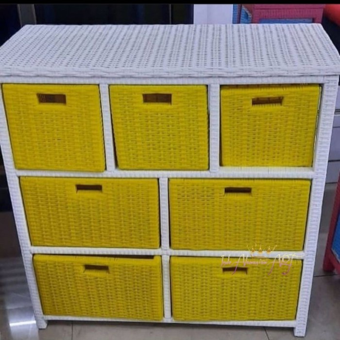 Nakas Hias Pajangan Lemari Laci Bahan Rotan Sintetis