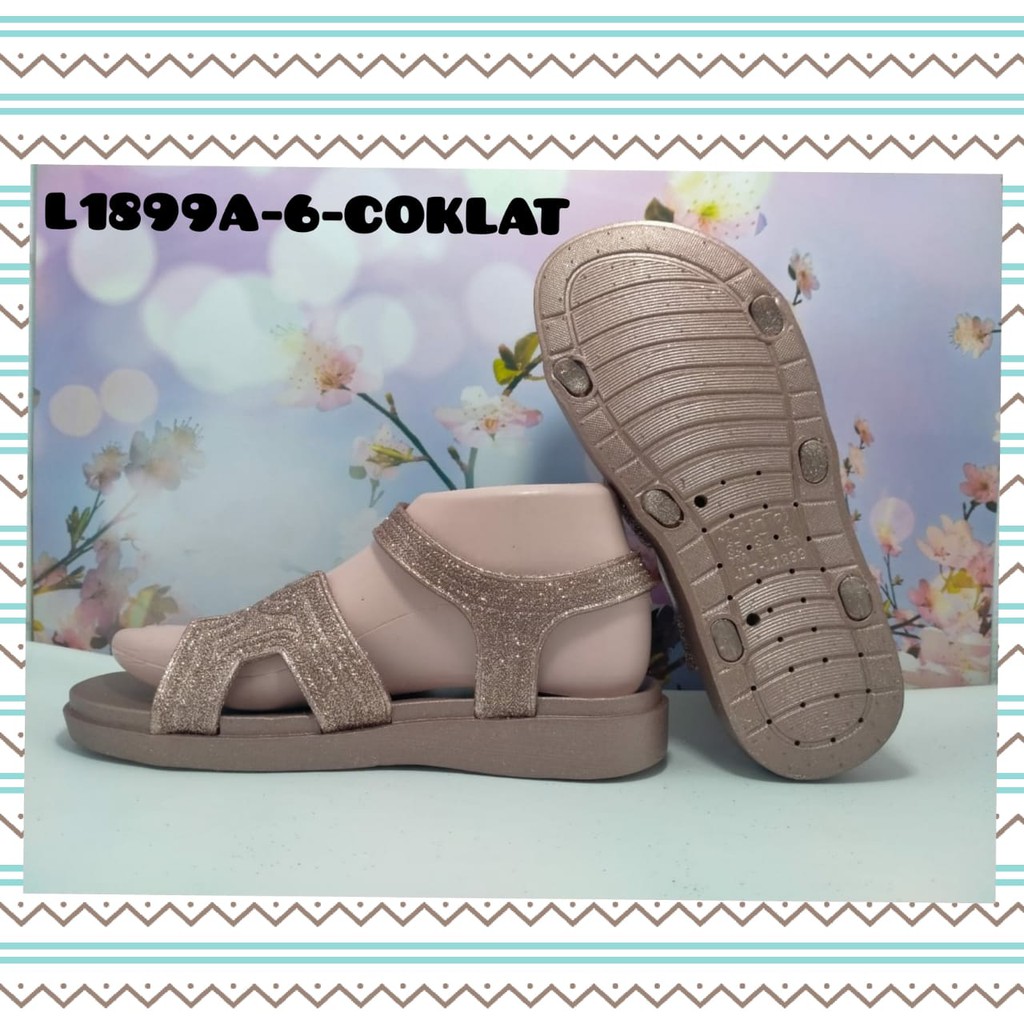 SANDAL GUNUNG WANITA IMPOR SELOP GLANZTON L-1899A-6 UK. 37-41