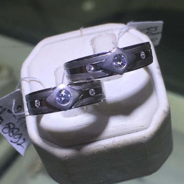 Cincin Kawin Emas 750 Wedding Ring Sirkon