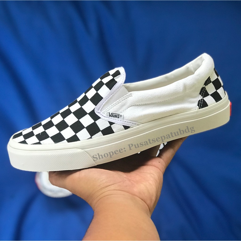 VANS SLIP ON CHECKERBOARD BLACK WHITE MONO | Shopee Indonesia