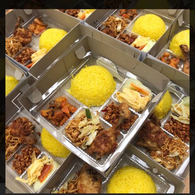 

Nasi box kuning