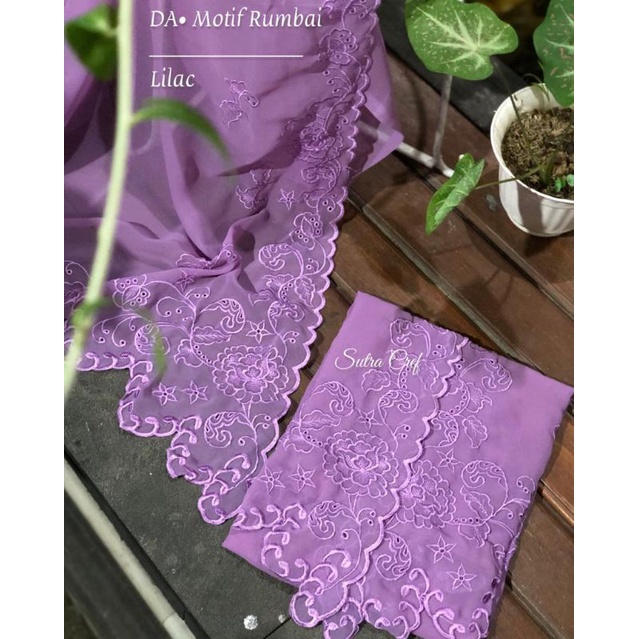 kebaya bordir // kain sutra cref // kebaya sutra cref // kebaya bordir