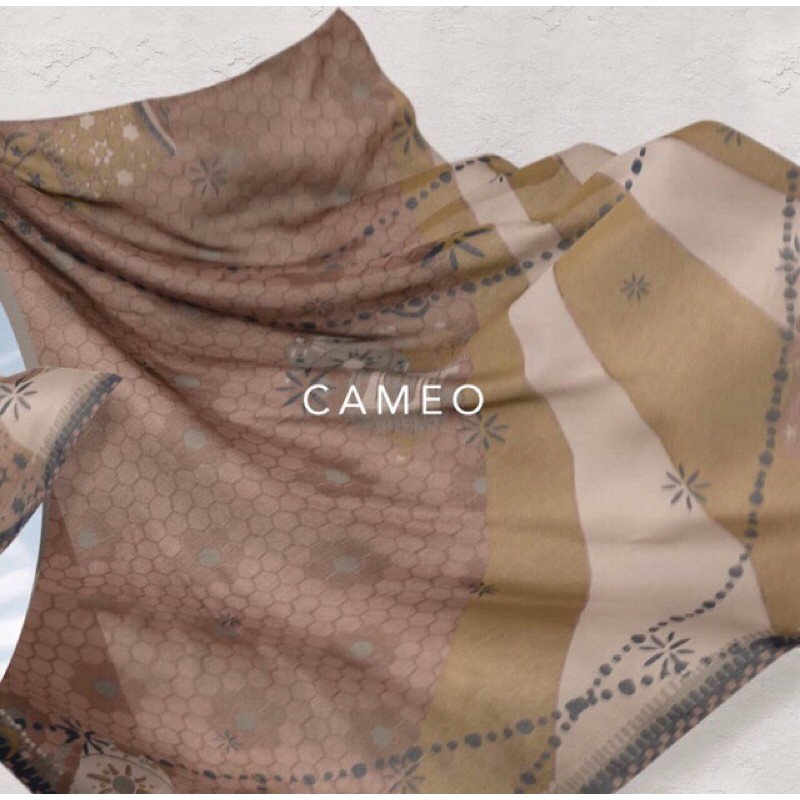 Scarf KAMI. Hadiya Cameo