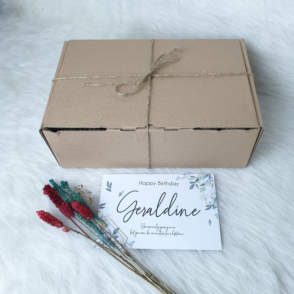 

Kado / Kemasan / Gift Box Set Karton 30x20 cm