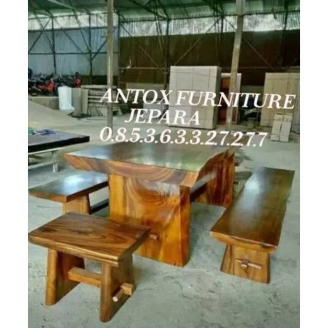 Meja makan kayu trembesi mebel Jepara