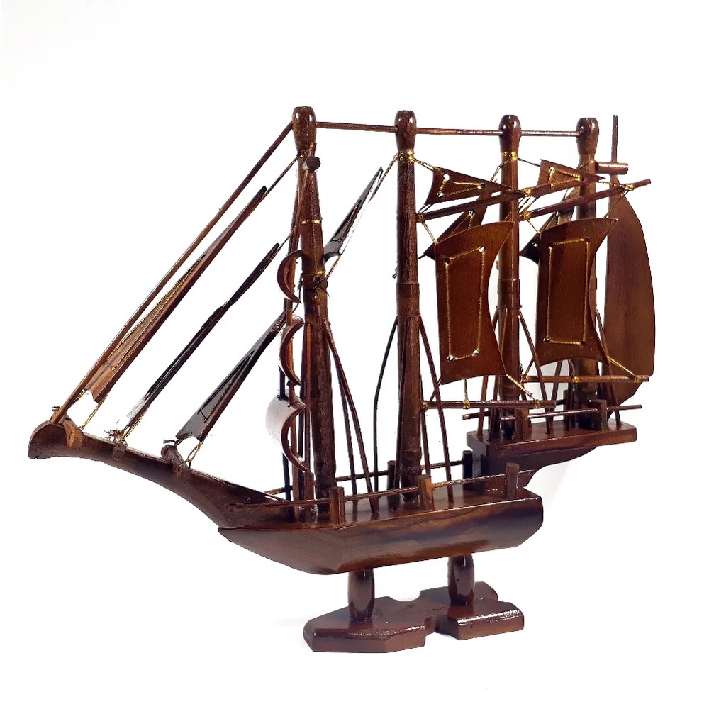 Miniatur Kapal Perahu Kayu Jati