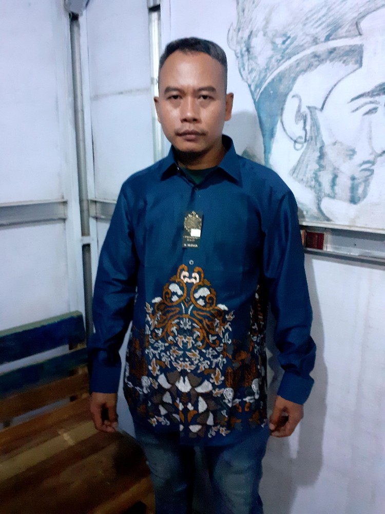 Kemeja Batik Pria Lengan Panjang Slim Fit Batik Pria Lengan Panjang Modern