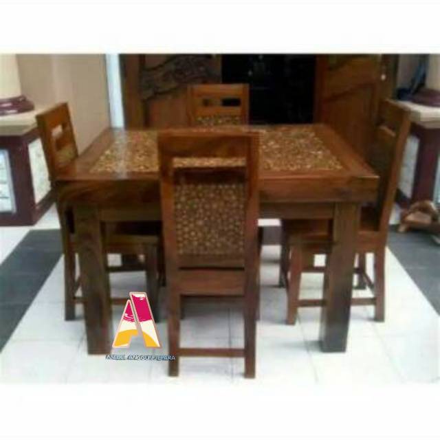 meja makan koin trembesi,mebel jepara,furniture