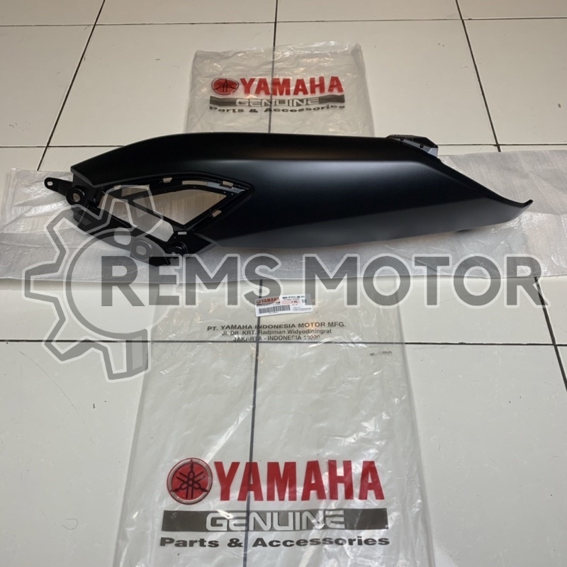 KANAN KIRI DI VARIAN | BODY SAMPING HITAM DOFF LICIN B6H-P8 ALL NEW NMAX 2021-2022 ORIGINAL YAMAHA O