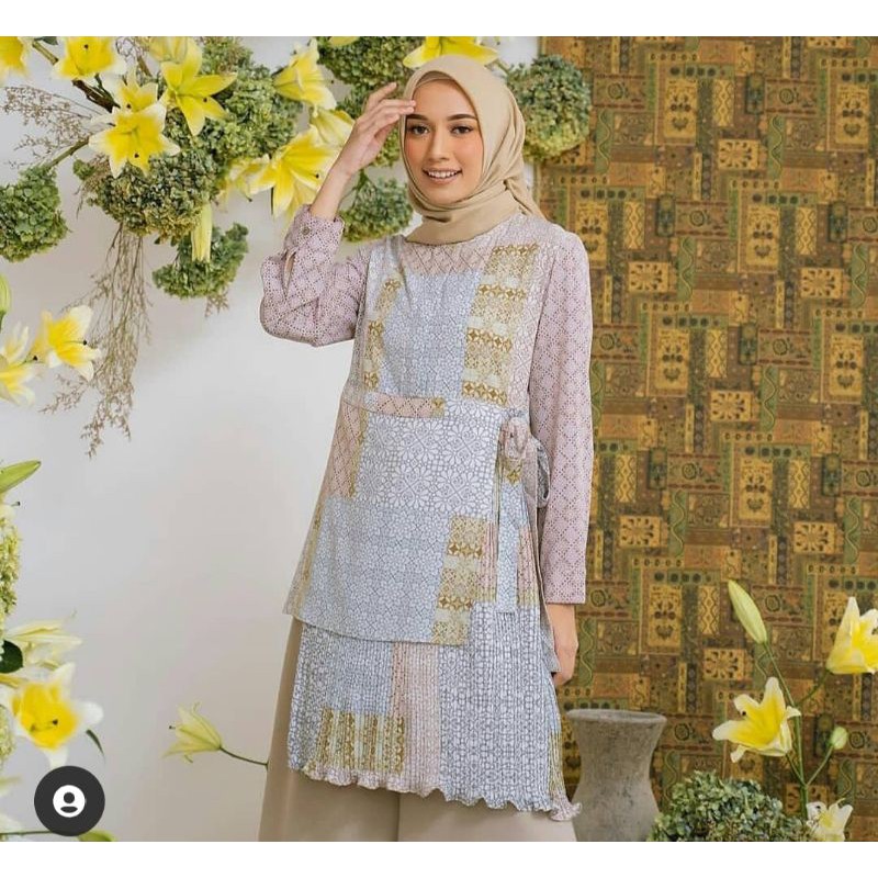 Kenitra Tunik Ashari ( L ) - Heaven Lights ( preloved )