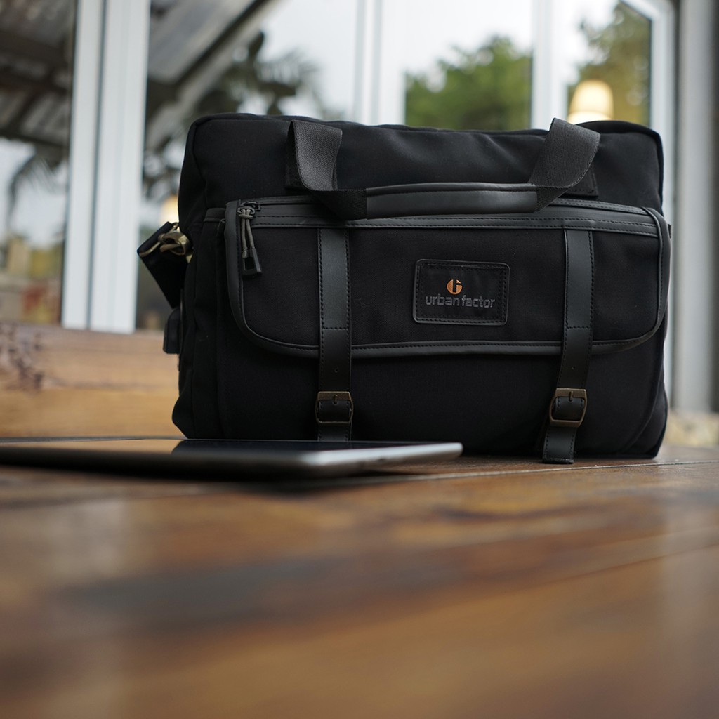 BRILLIANT BLACK  |Urban Factor x FORIND| Tas Slempang Laptop Pria Wanita Slingbag Original Baru New