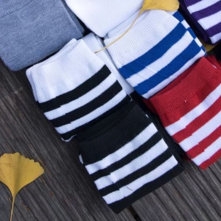 Kaos kaki Sekolah Jepang Tinggi Panjang Selutut High Knee School Socks