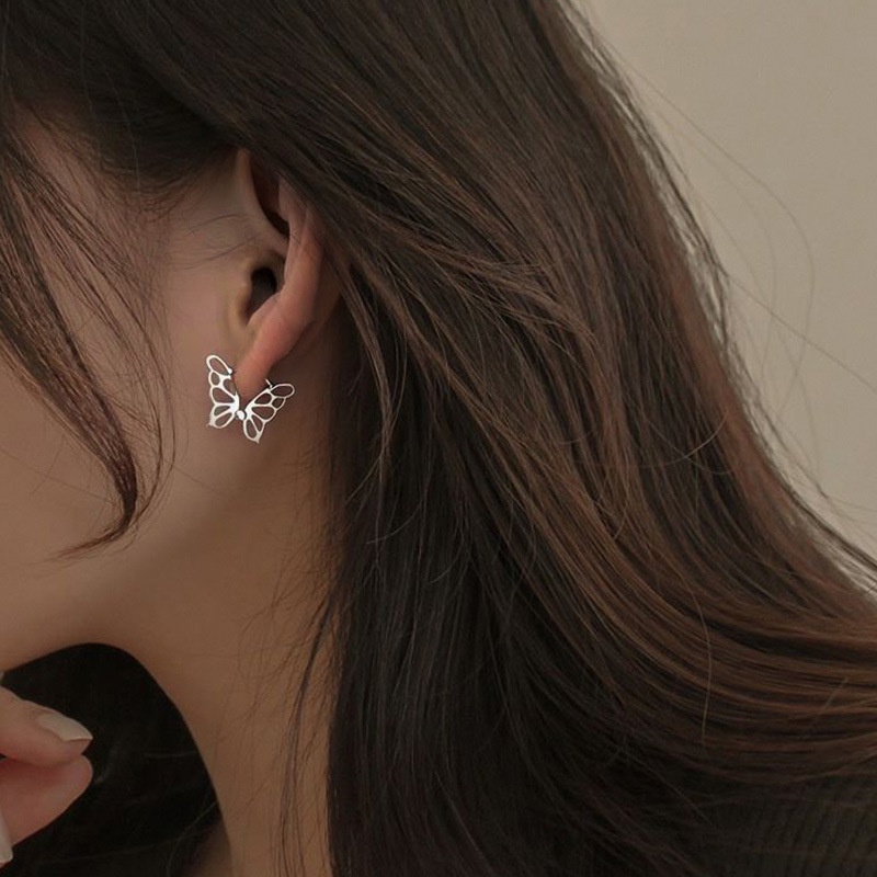 Anting Desain Butterfly Bahan Stainless Steel Untuk Wanita
