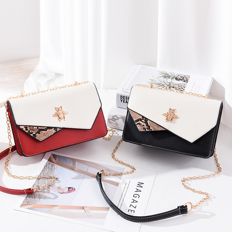 Tas Crossbody Tas Selempang Tali Rantai Warna Emas Logo Lebah Kecil SWJ21